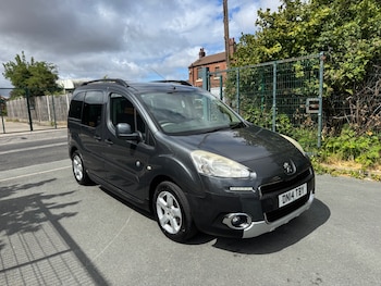 Used Peugeot Partner Tepee 2014 for sale - 79321219: Photo
