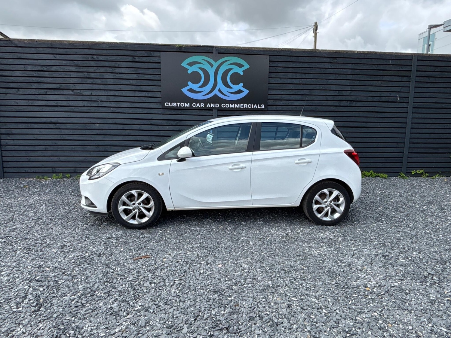 Used Vauxhall Corsa 2015 for sale - 76409283: Photo 5