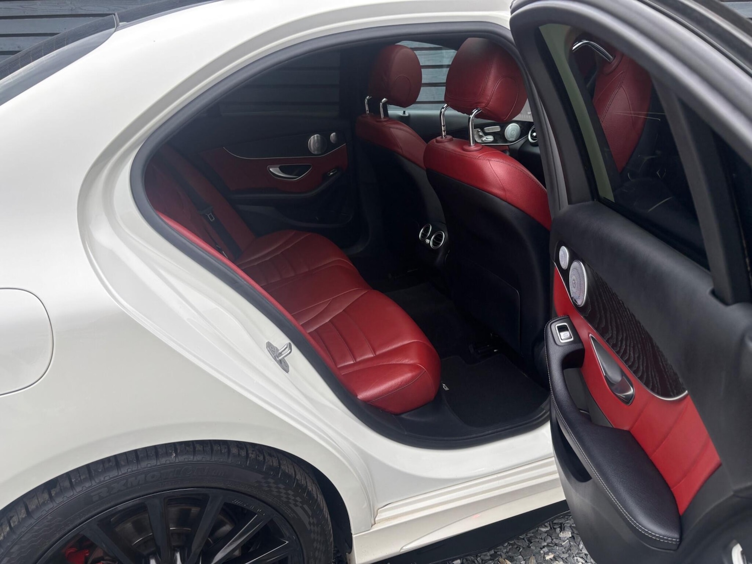 Used Mercedes-Benz C Class 2018 for sale - 76409432: Photo 11