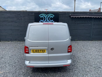 Used Volkswagen Transporter 2019 for sale - 79287196: Photo