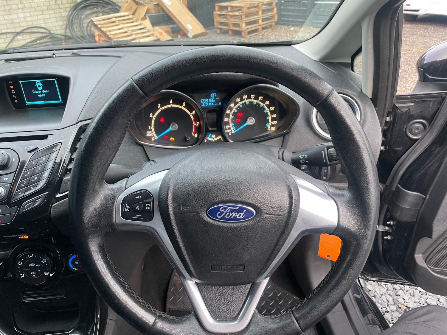 Used Ford Fiesta 2014 for sale - 76643162: Photo 3