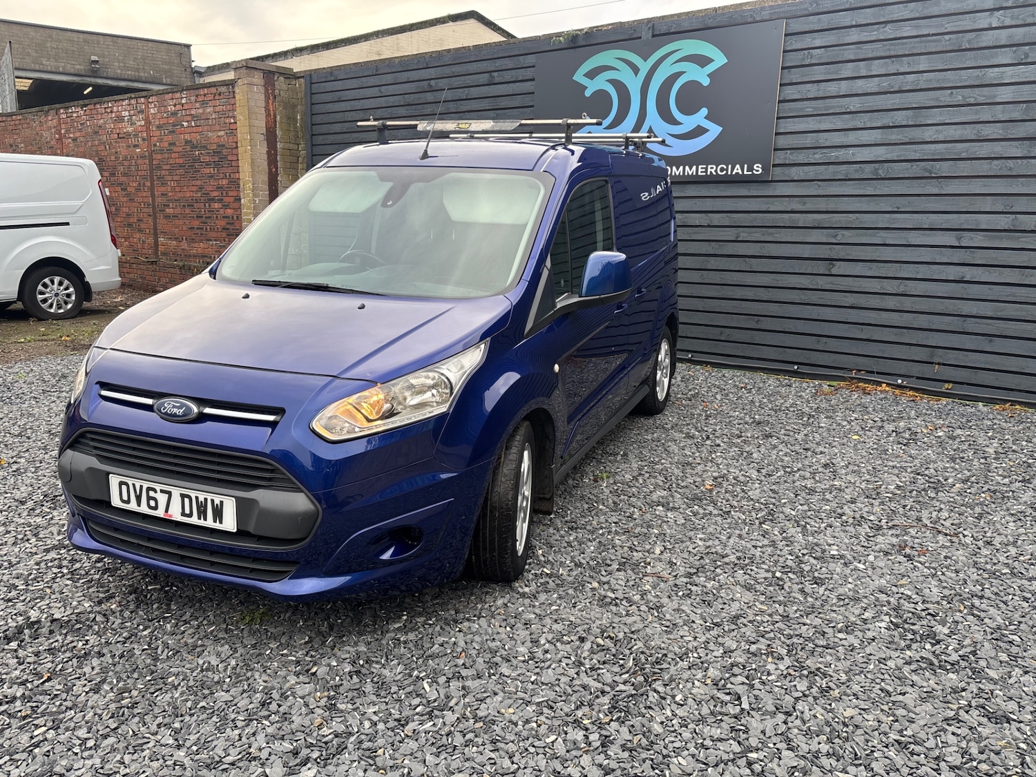 Used Ford Transit Connect 2017 for sale - 76560235: Photo 3