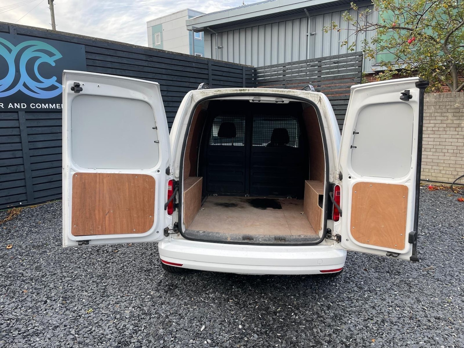 Used Volkswagen Caddy 2016 for sale - 76457057: Photo 6