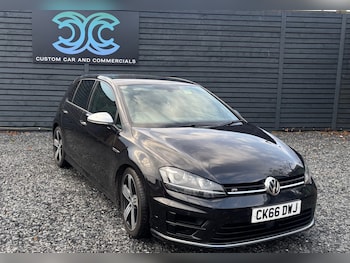 Used Volkswagen Golf 2016 for sale - 76670902: Photo