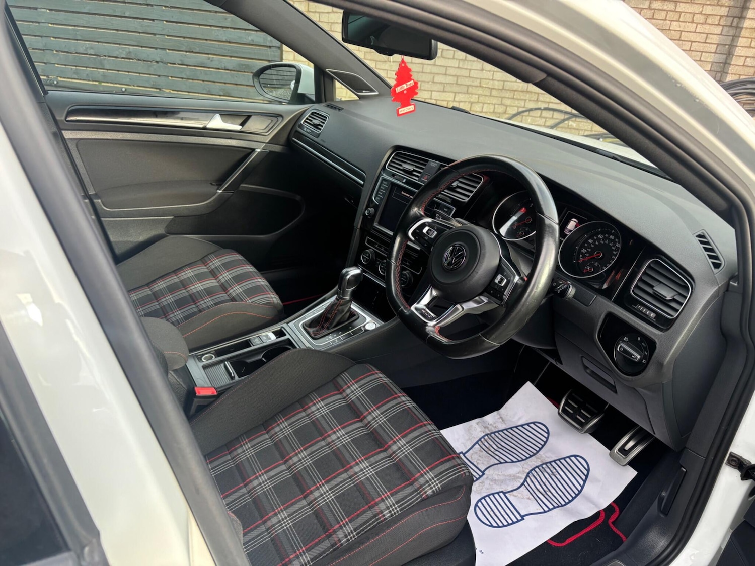 Used Volkswagen Golf 2016 for sale - 76539077: Photo 10