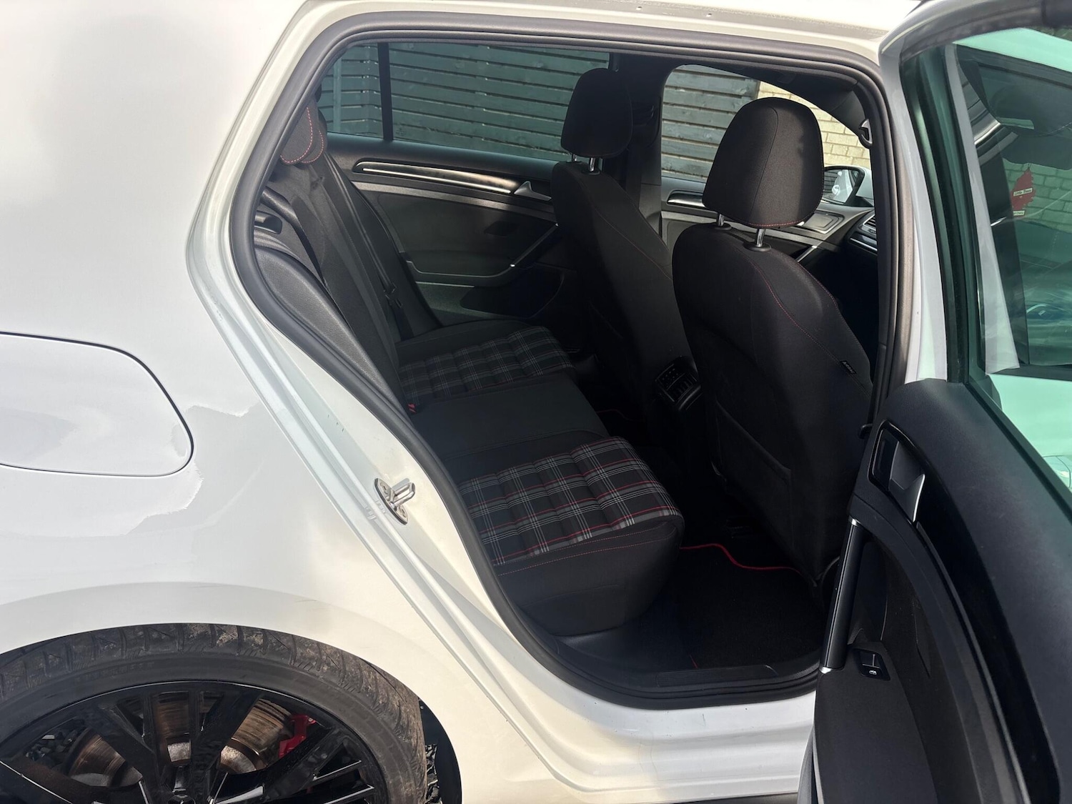 Used Volkswagen Golf 2016 for sale - 76539077: Photo 11