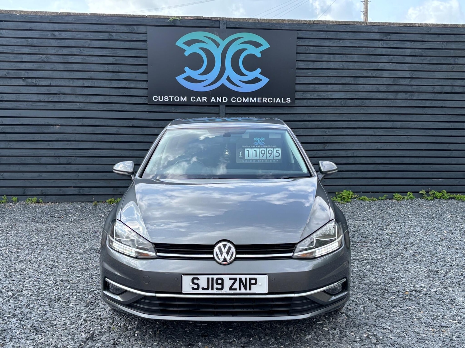 Used Volkswagen Golf 2019 for sale - 76409512: Photo 1