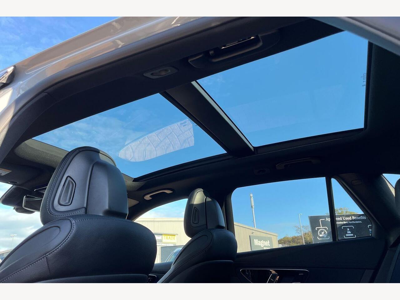 Used Mercedes-Benz GLC 2025 for sale - 76680122: Photo 16