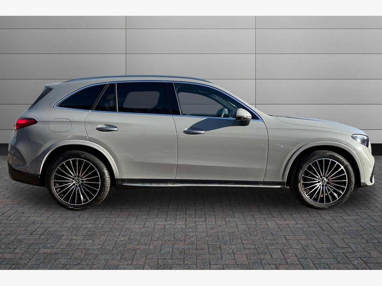 Used Mercedes-Benz GLC 2025 for sale - 76680122: Photo 4