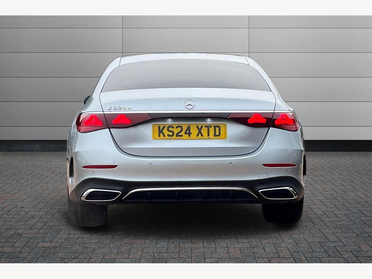 Used Mercedes-Benz E Class 2024 for sale - 76977587: Photo 13