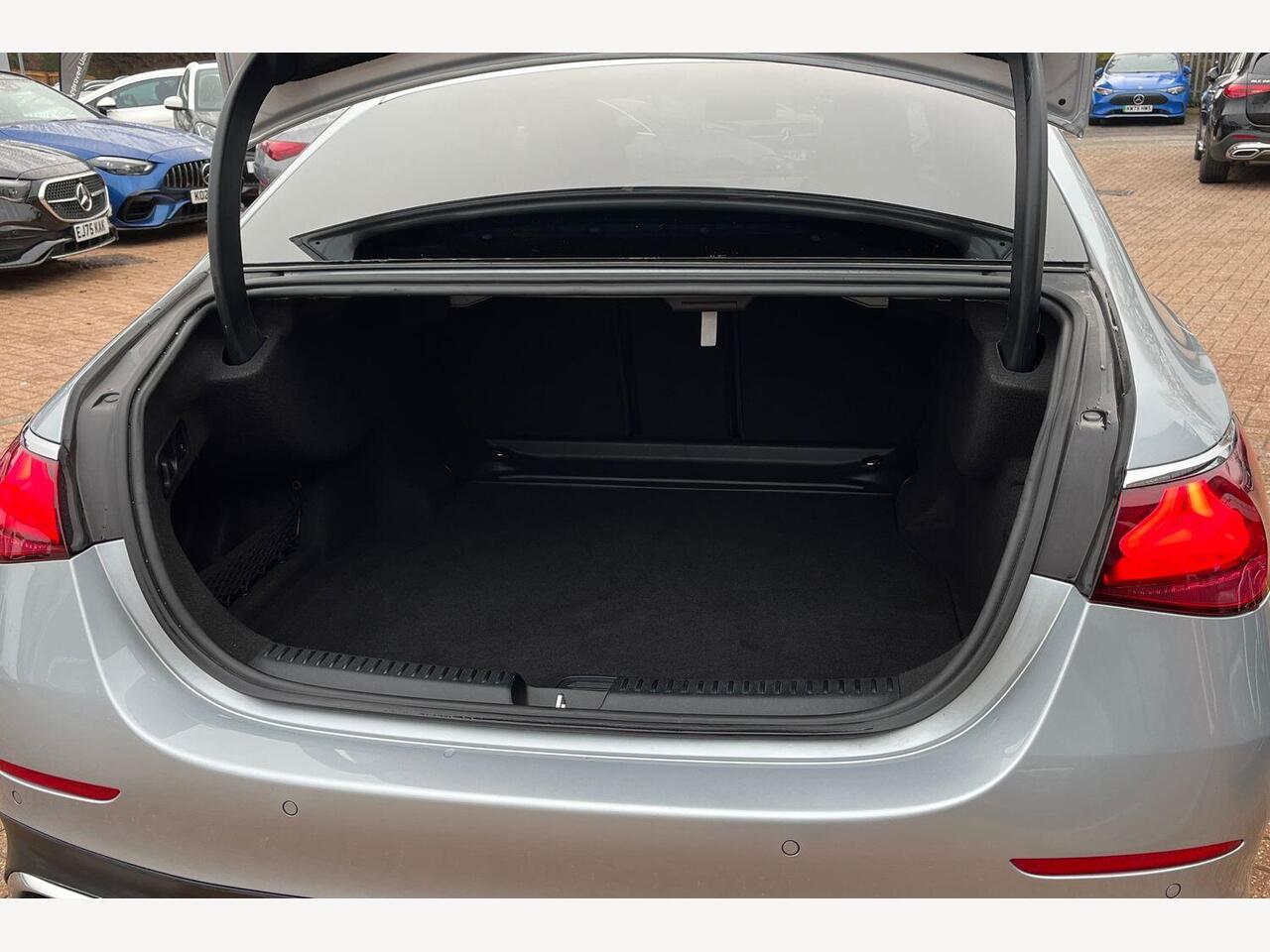 Used Mercedes-Benz E Class 2024 for sale - 76977587: Photo 14