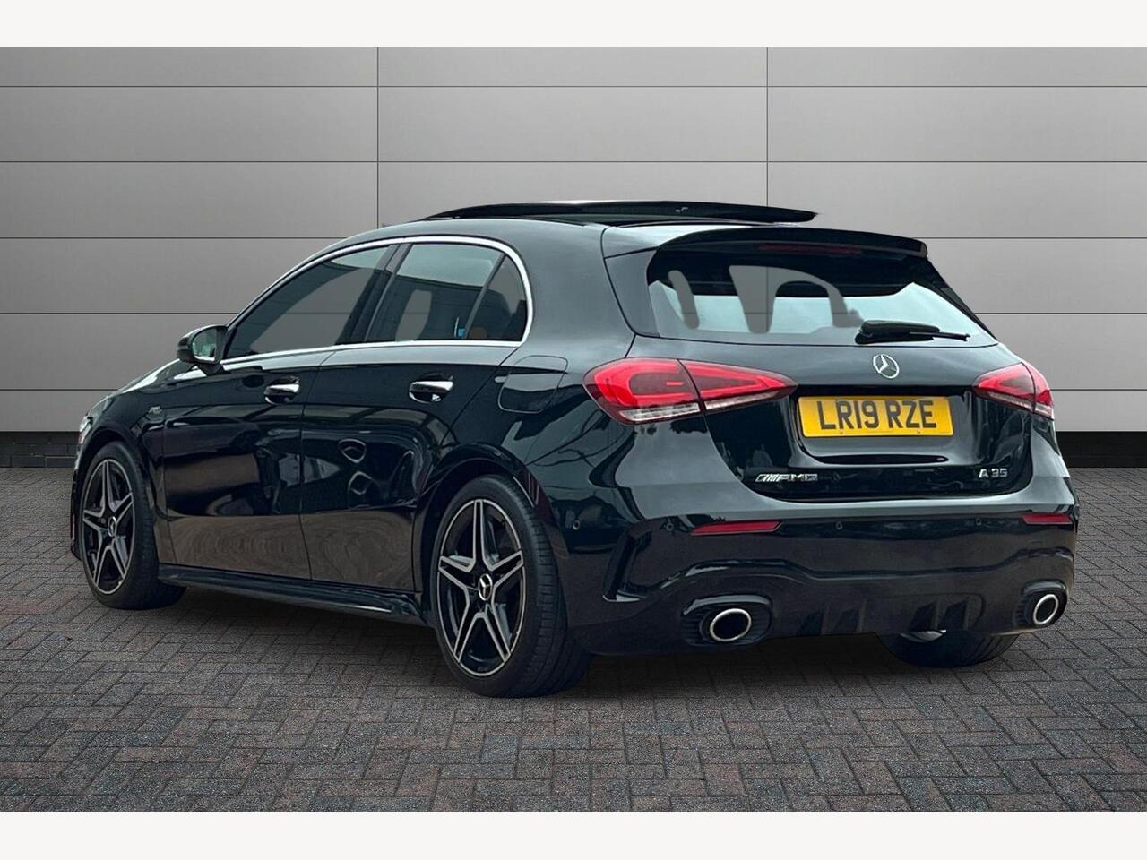 Used Mercedes-Benz A-Class 2019 for sale - 76673450: Photo 2