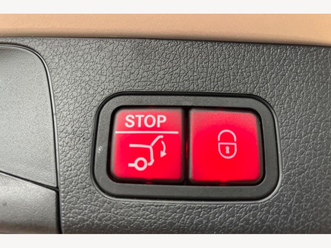 Used Mercedes-Benz GLB 2023 for sale - 76676217: Photo 15