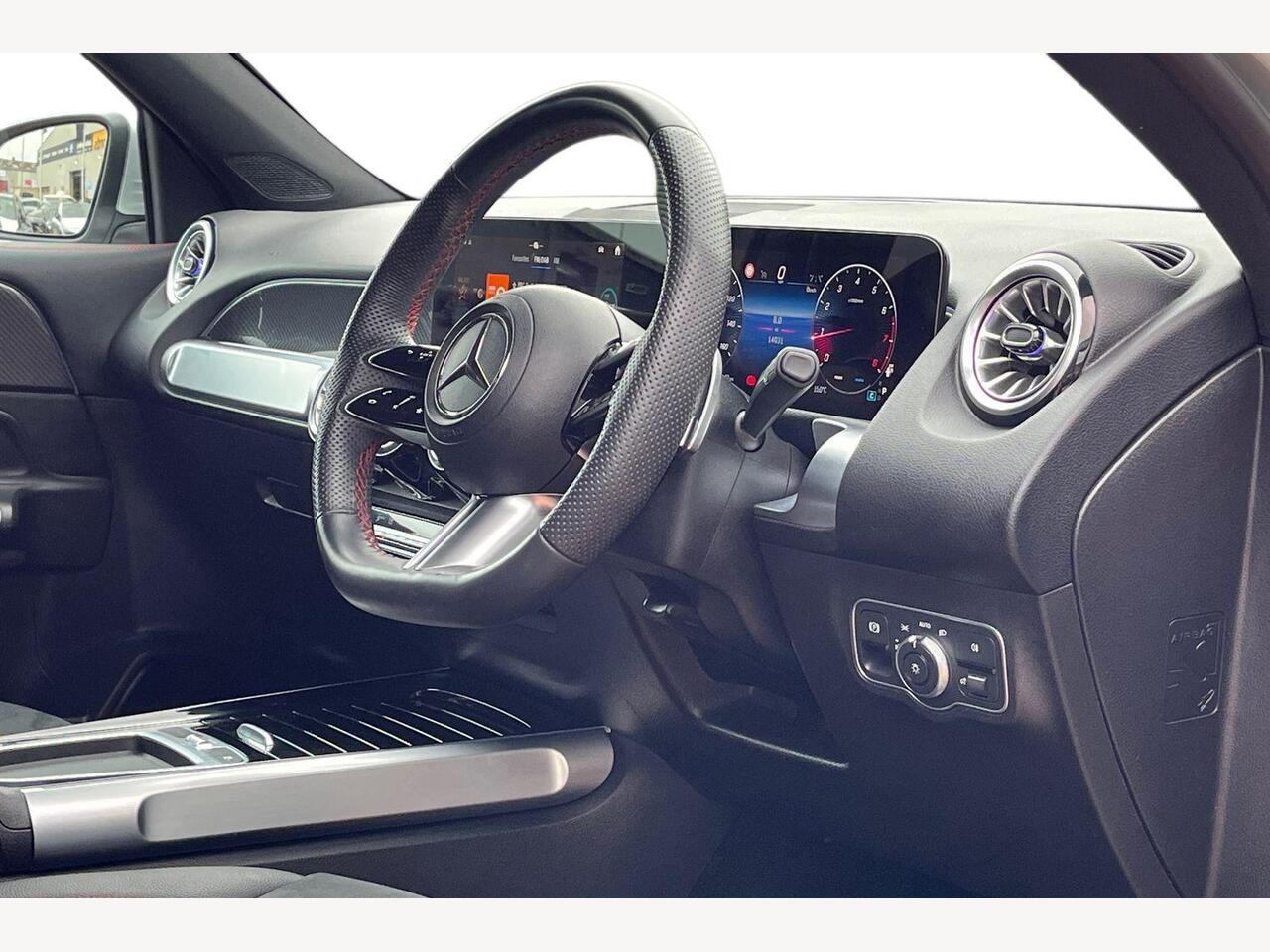 Used Mercedes-Benz GLB 2023 for sale - 76676217: Photo 6