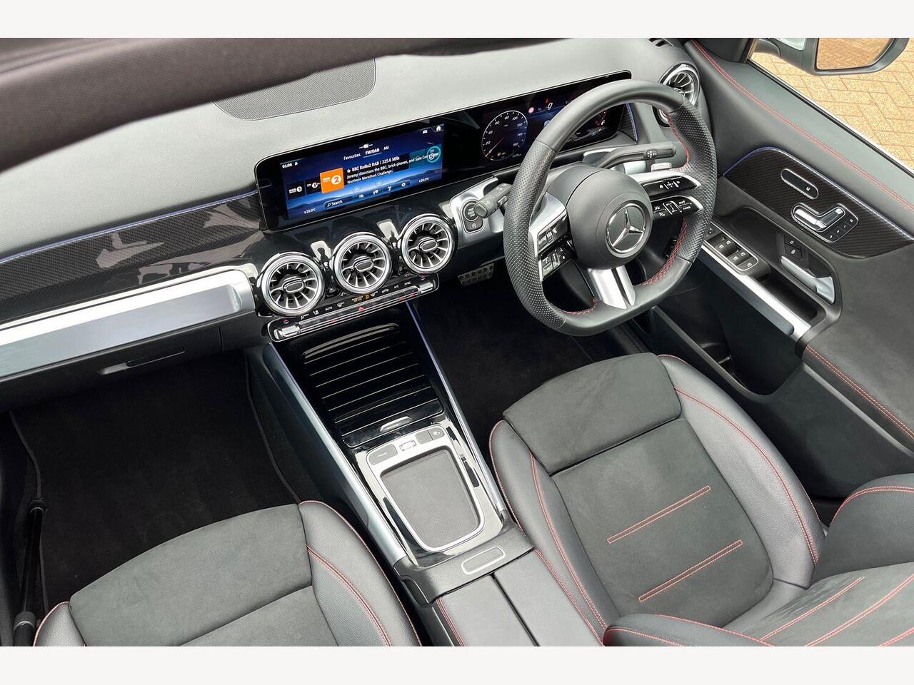 Used Mercedes-Benz GLB 2023 for sale - 76676217: Photo 9