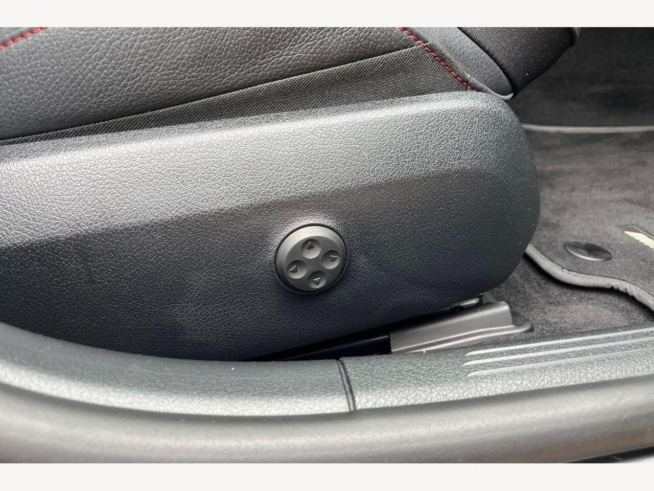 Used Mercedes-Benz C Class 2024 for sale - 76677376: Photo 20