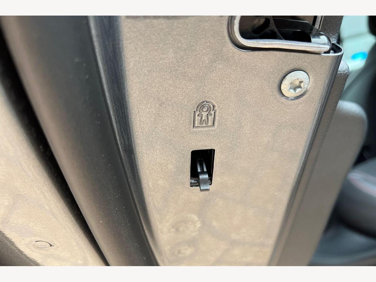 Used Mercedes-Benz C Class 2024 for sale - 76677376: Photo 21