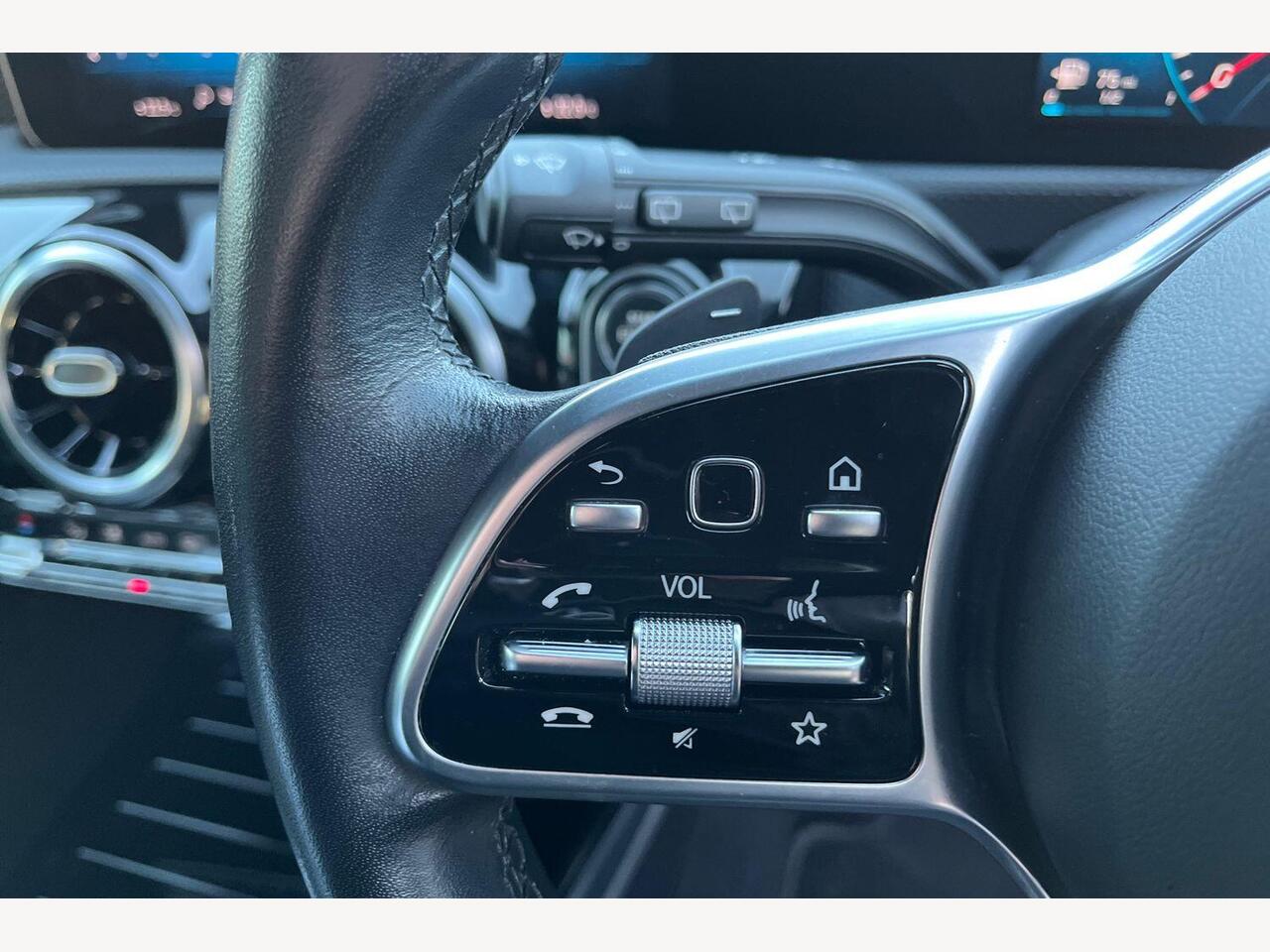 Used Mercedes-Benz A-Class 2019 for sale - 76673817: Photo 17