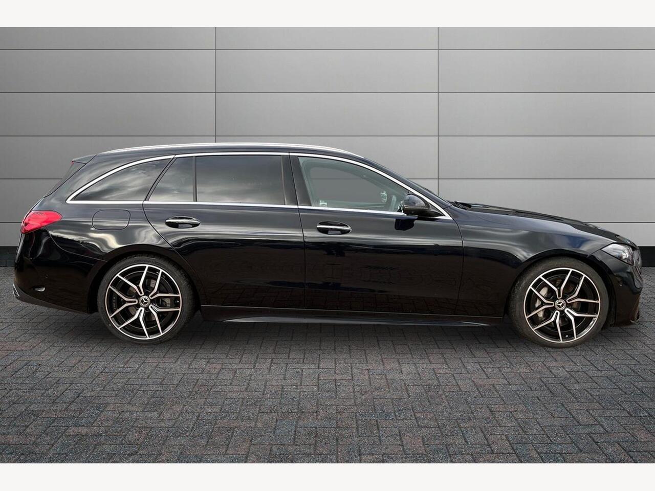 Used Mercedes-Benz C Class 2024 for sale - 77157652: Photo 4