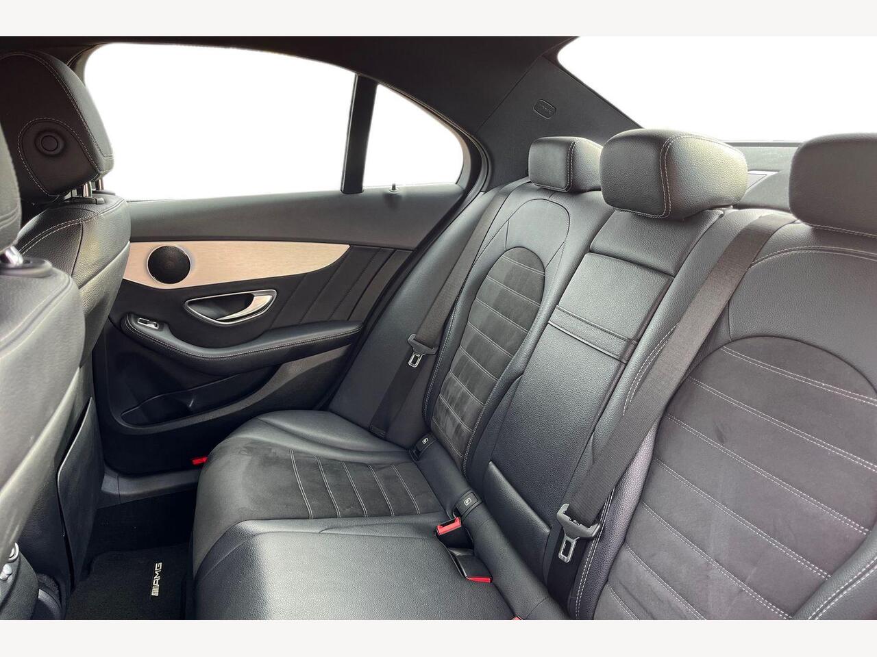 Used Mercedes-Benz C Class 2019 for sale - 76673887: Photo 10