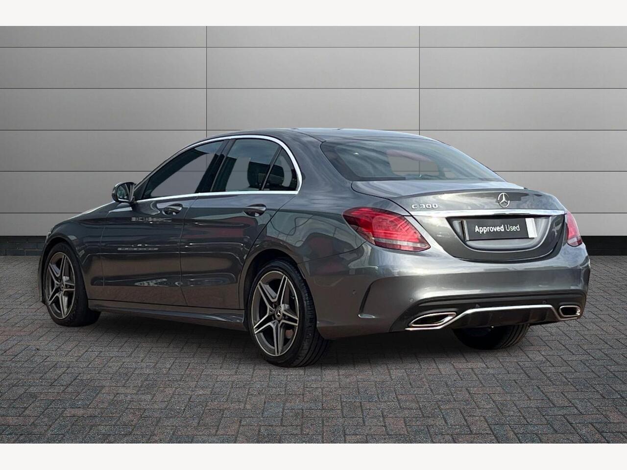 Used Mercedes-Benz C Class 2019 for sale - 76673887: Photo 2