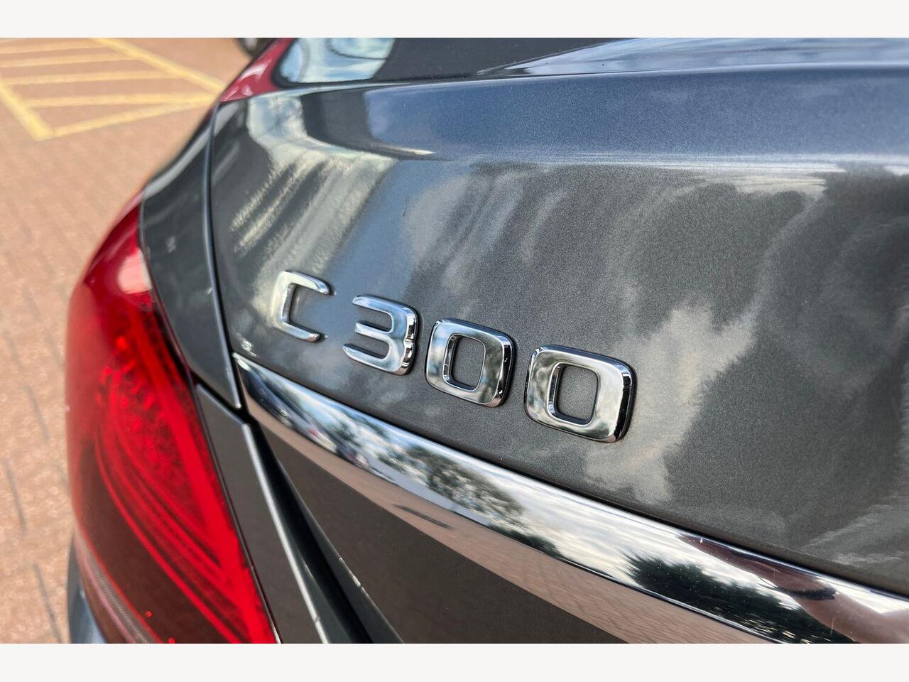 Used Mercedes-Benz C Class 2019 for sale - 76673887: Photo 21