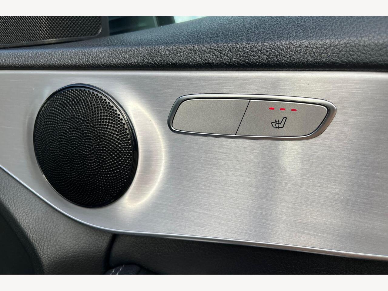 Used Mercedes-Benz C Class 2019 for sale - 76673887: Photo 24