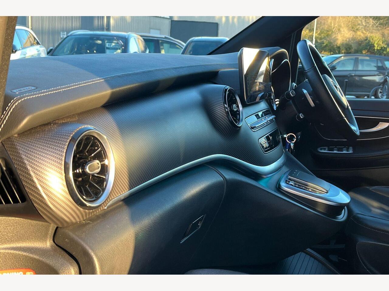 Used Mercedes-Benz V-Class 2024 for sale - 77855399: Photo 24