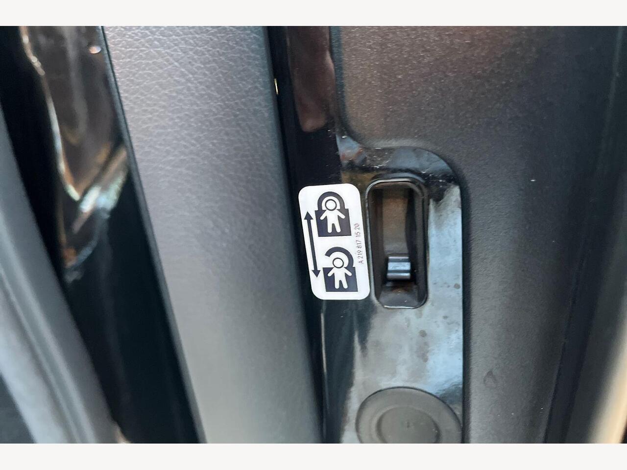 Used Mercedes-Benz V-Class 2024 for sale - 77855399: Photo 25