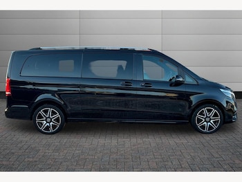 Used Mercedes-Benz V-Class 2024 for sale - 77855399: Photo