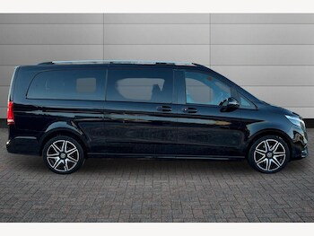 Used Mercedes-Benz V-Class 2024 for sale - 77528627: Photo