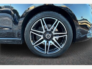 Used Mercedes-Benz V-Class 2024 for sale - 77528627: Photo