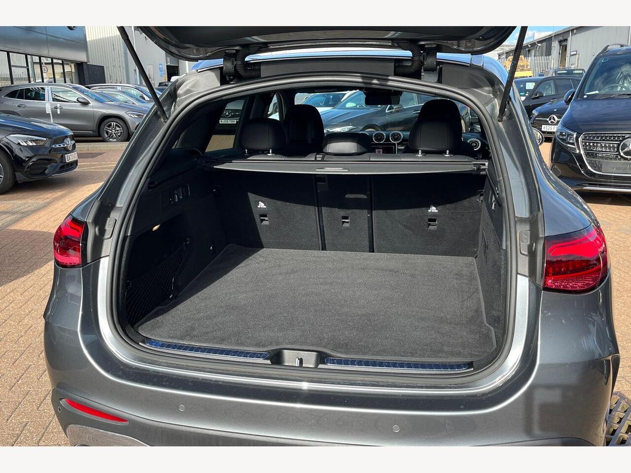 Used Mercedes-Benz GLC 2023 for sale - 78070918: Photo 16