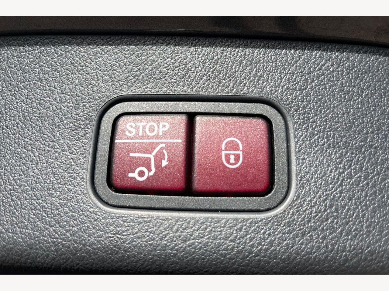 Used Mercedes-Benz GLC 2023 for sale - 78070918: Photo 23