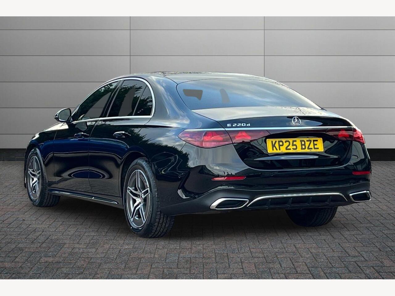 Used Mercedes-Benz E Class 2025 for sale - 77739855: Photo 2