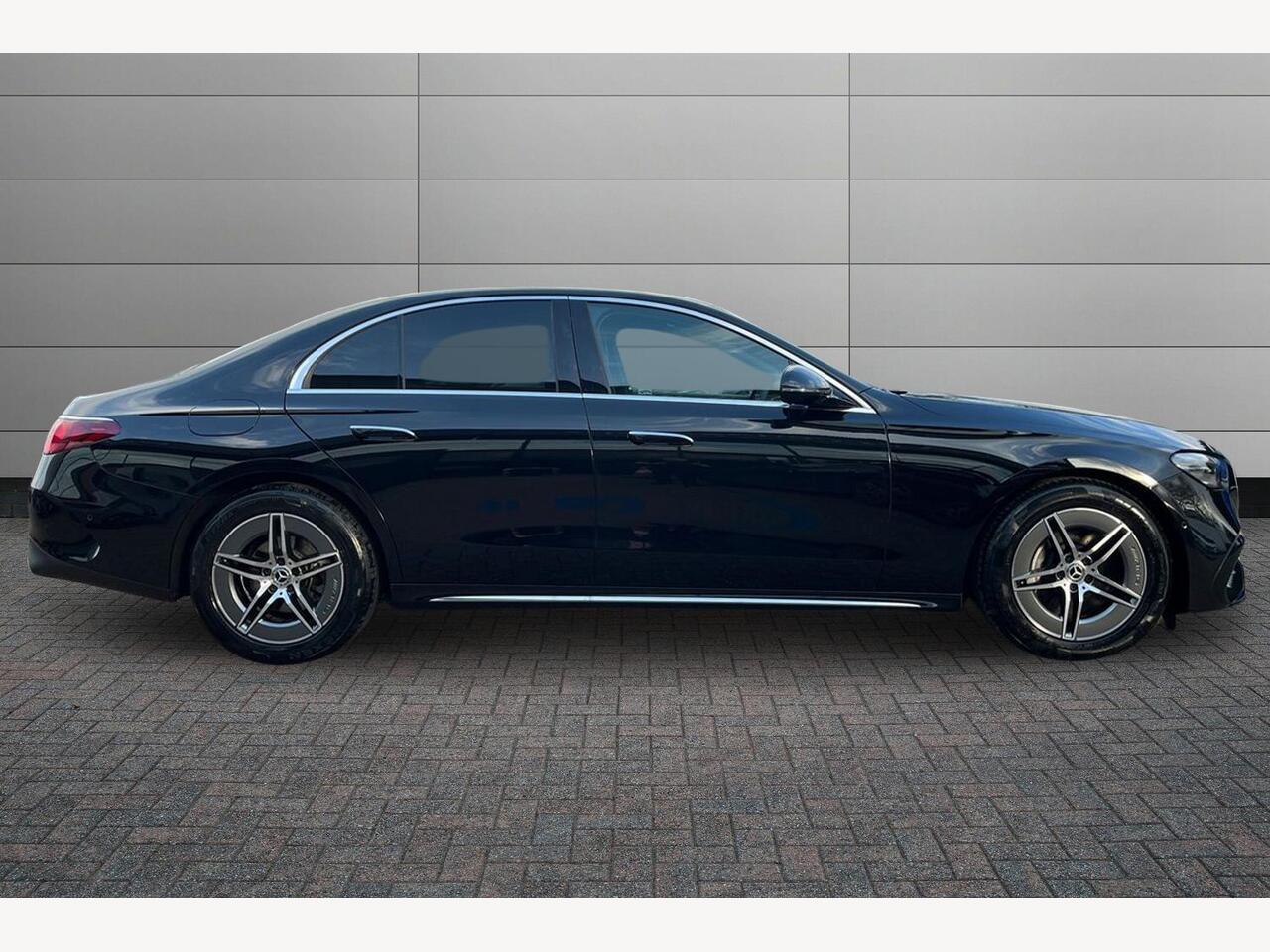 Used Mercedes-Benz E Class 2025 for sale - 77739855: Photo 3