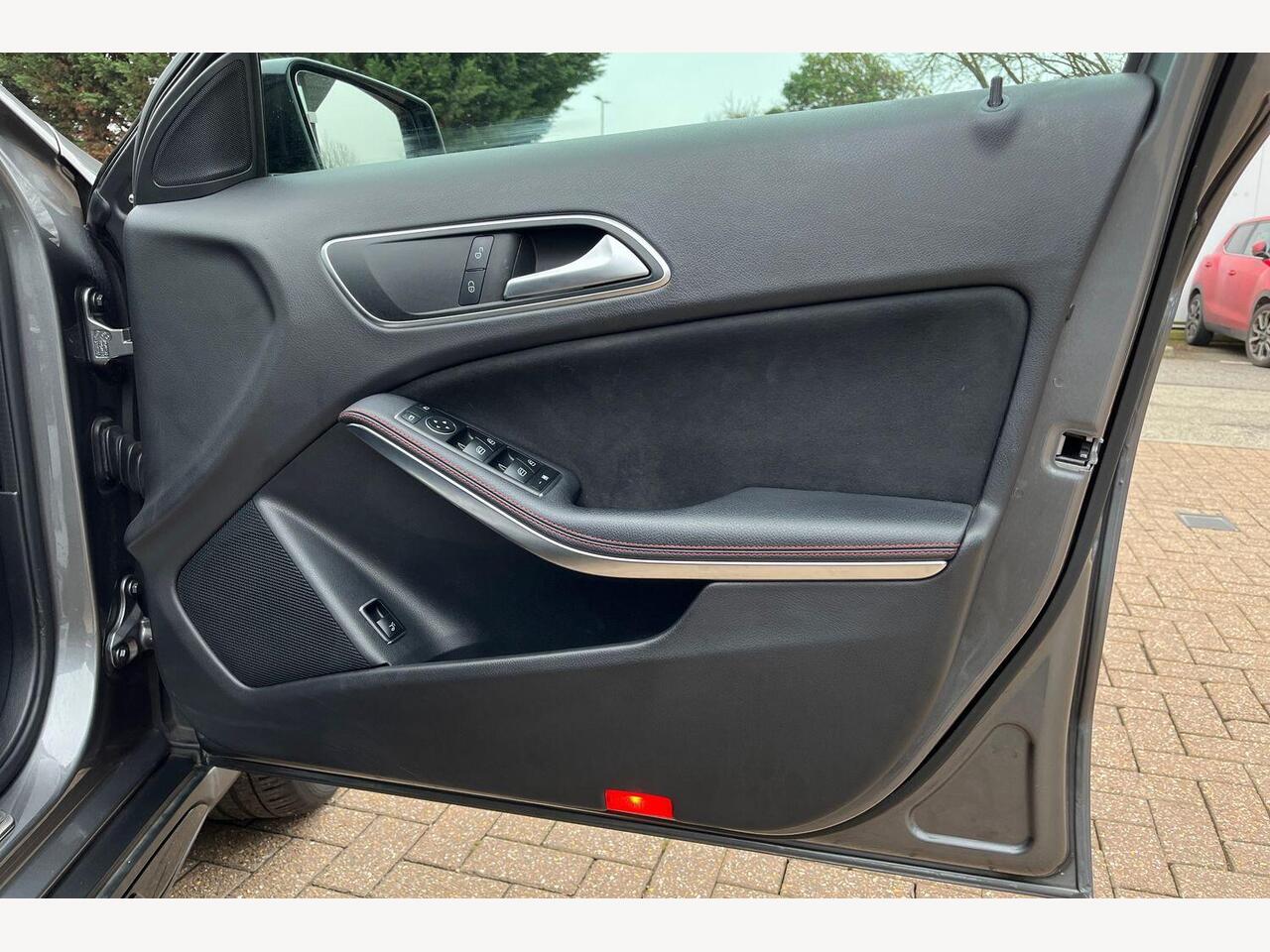 Used Mercedes-Benz GLA 2020 for sale - 77910918: Photo 19