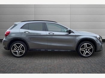 Used Mercedes-Benz GLA 2020 for sale - 77910918: Photo