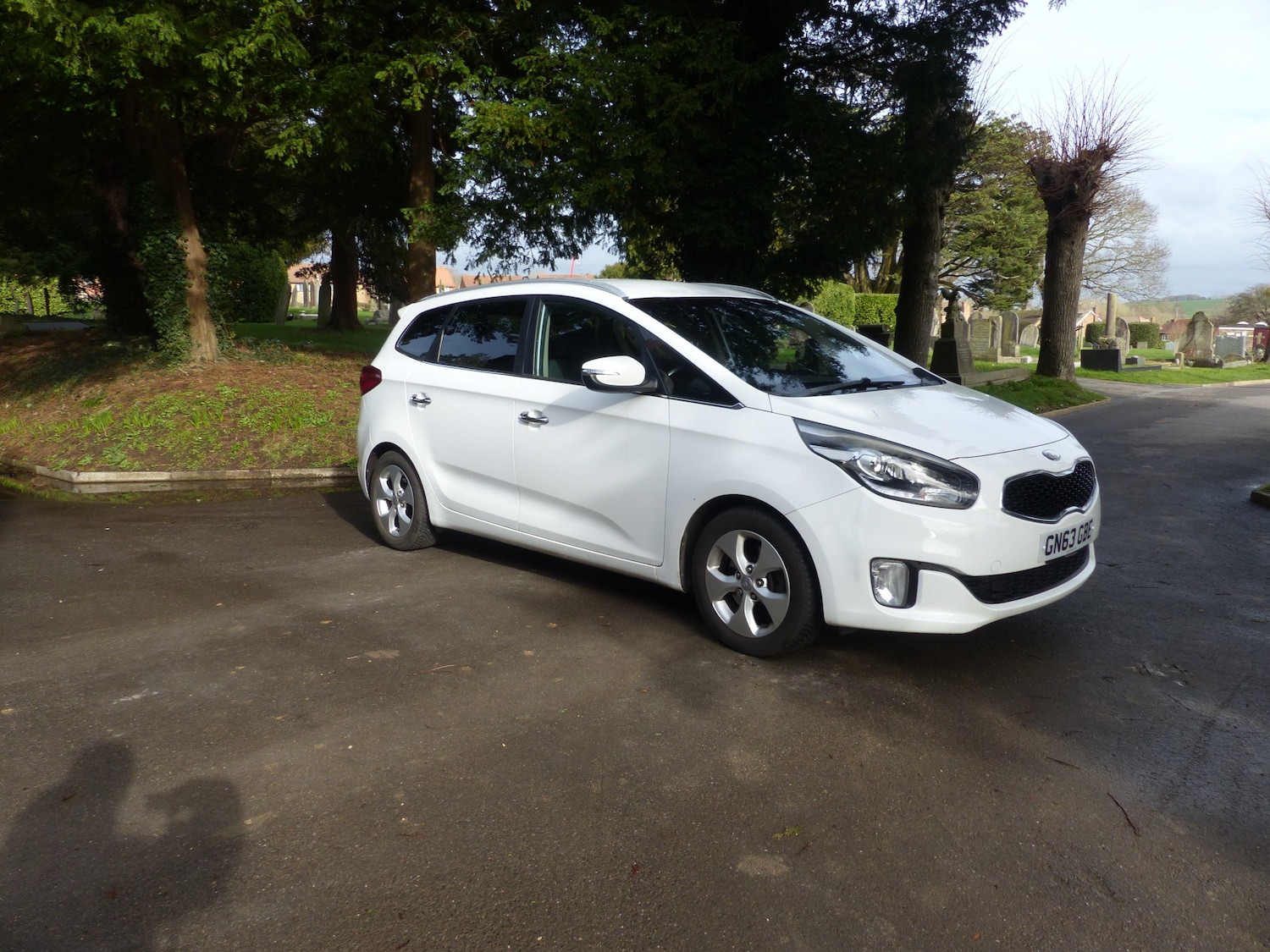 Used Kia Carens 2013 for sale - 78078620: Photo 2