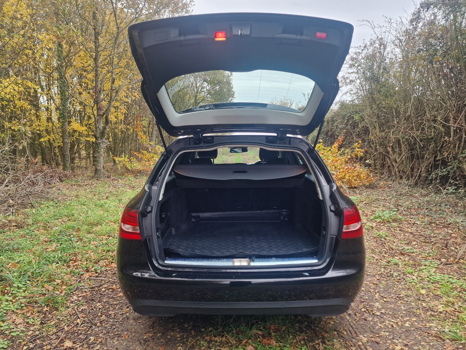 Used Mercedes-Benz C Class 2016 for sale - 76647308: Photo 12