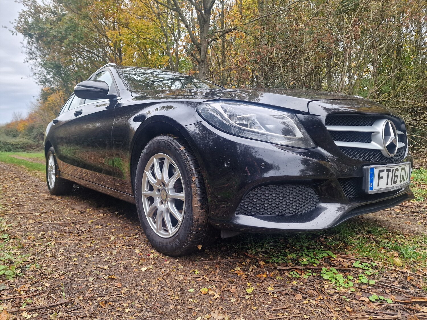 Used Mercedes-Benz C Class 2016 for sale - 76647308: Photo 2