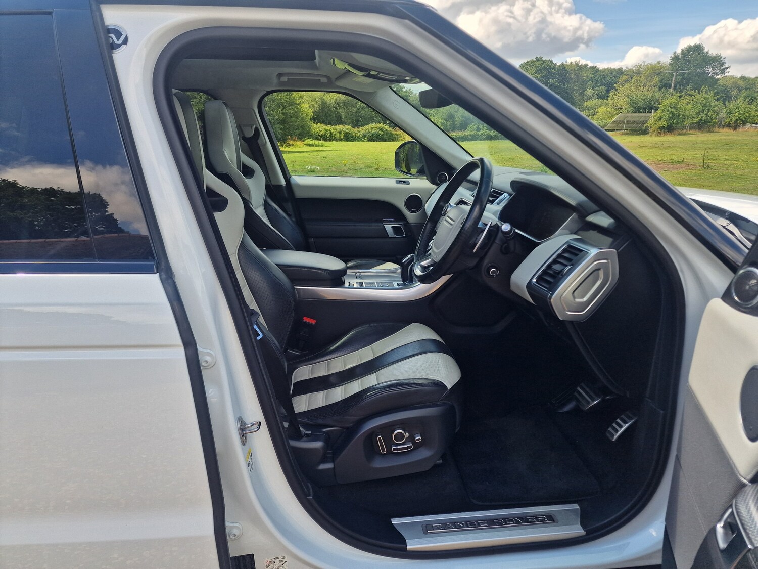 Used Land Rover Range Rover Sport 2017 for sale - 76647311: Photo 36