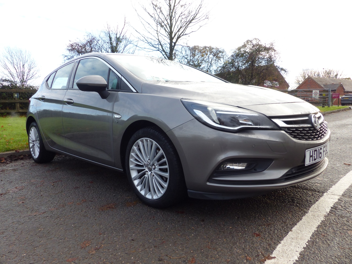 Used Vauxhall Astra 2016 for sale - 76819741: Photo 2
