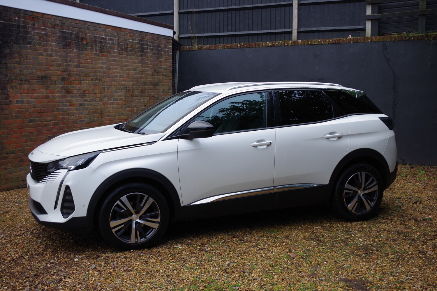 Used Peugeot 3008 2022 for sale - 77276739: Photo 3