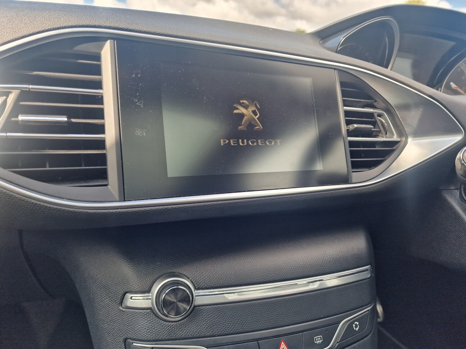 Used Peugeot 308 2020 for sale - 76647317: Photo 29