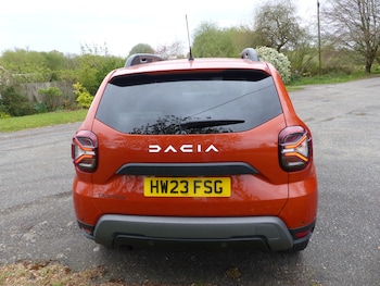 Used Dacia Duster 2023 for sale - 78242279: Photo