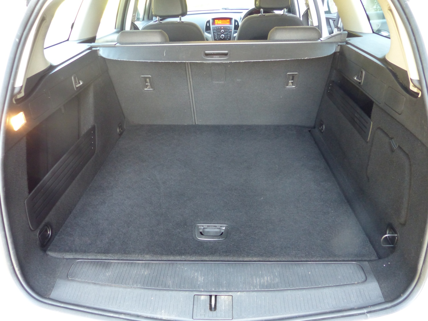 Used Vauxhall Astra 2015 for sale - 77520070: Photo 11