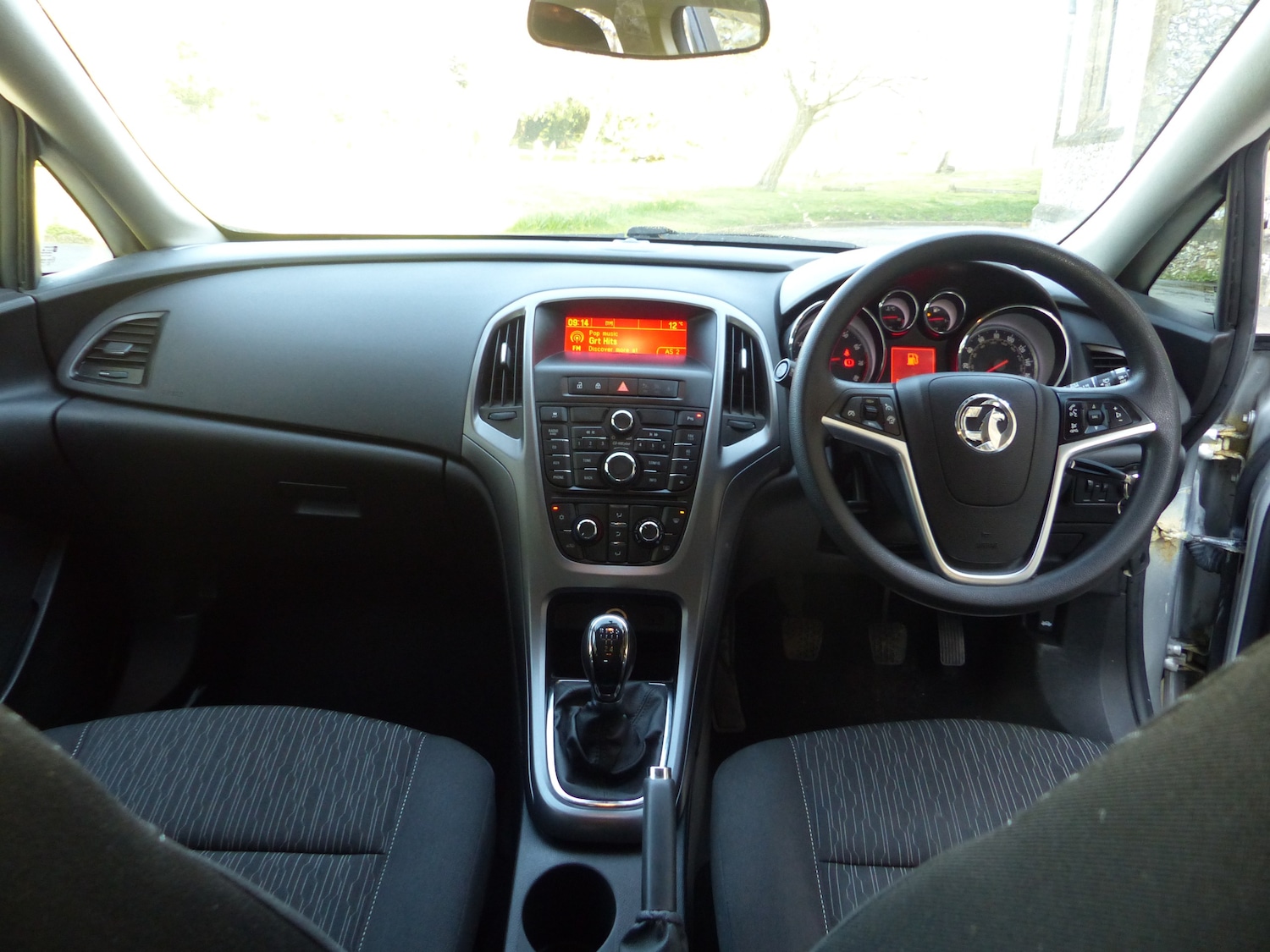 Used Vauxhall Astra 2015 for sale - 77520070: Photo 9