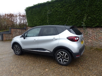 Used Renault Captur 2018 for sale - 78257904: Photo