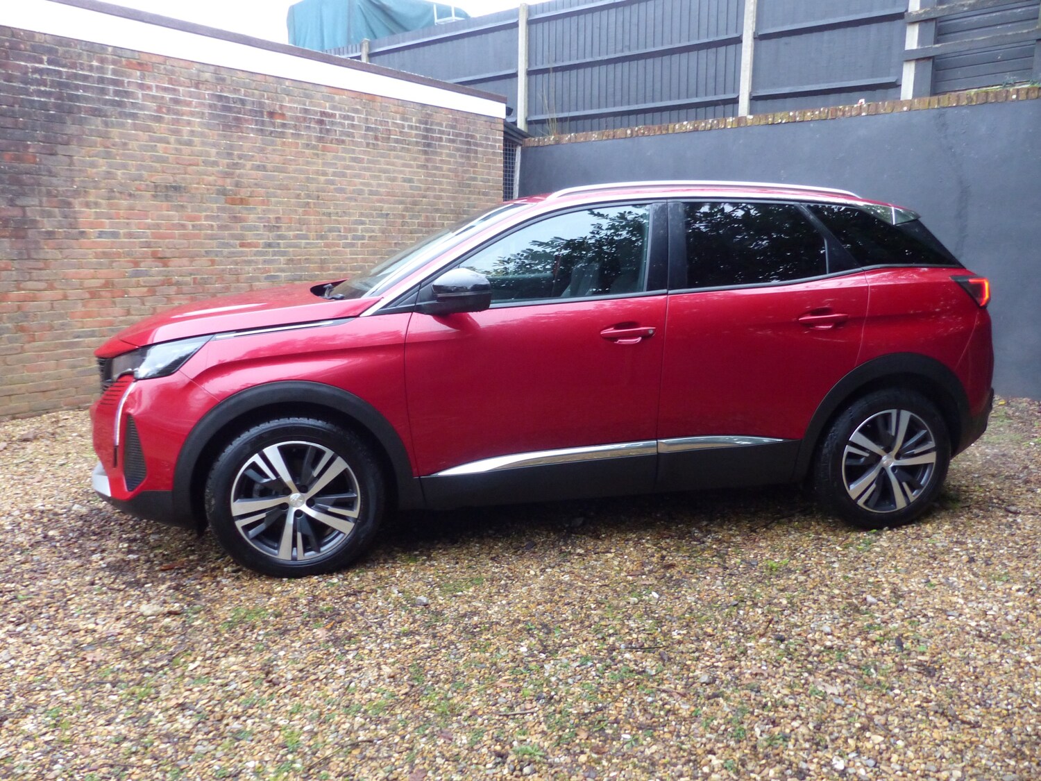 Used Peugeot 3008 2022 for sale - 76957672: Photo 3